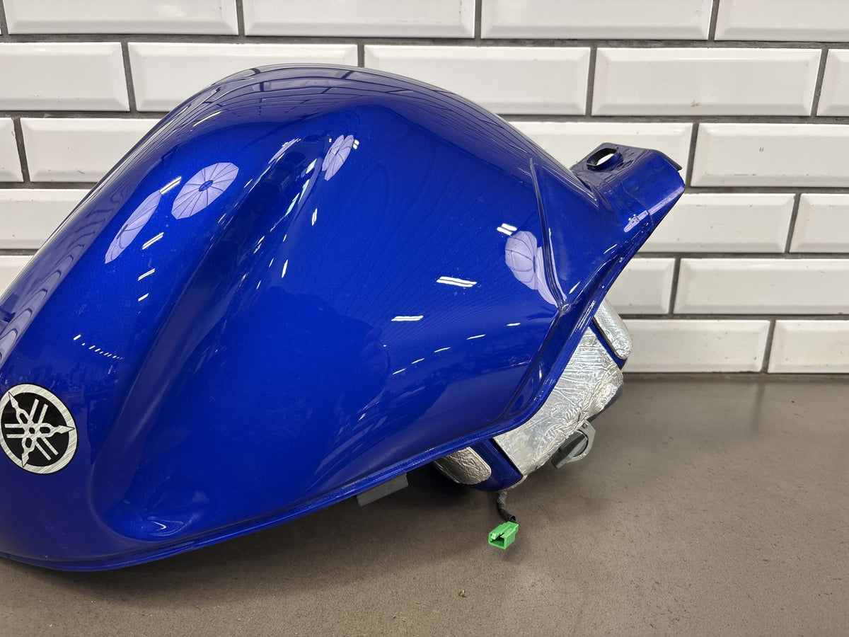 1999-2007 Yamaha YZF600R Fuel Gas Tank Blue Petcock Fuel Filter Scuffed OEM