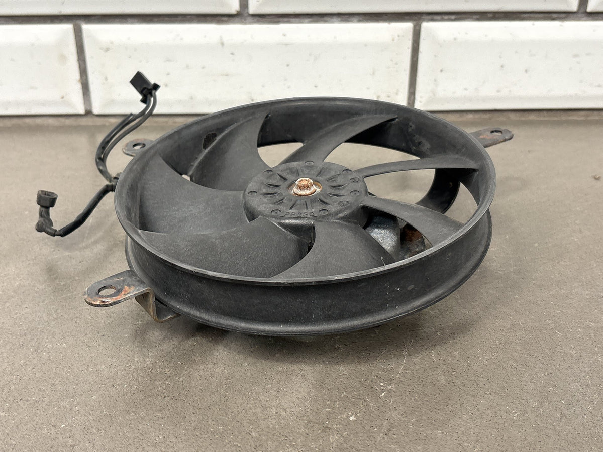 2002 Honda Interceptor 800 VFR800 Radiator Cooling Fan Assembly Brackets OEM
