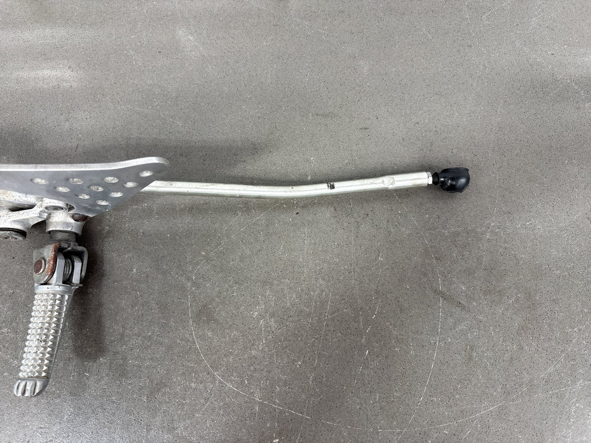 1999-2002 Yamaha YZF-R6 Left Rearset Foot Peg Bracket Shift Lever Rod OEM