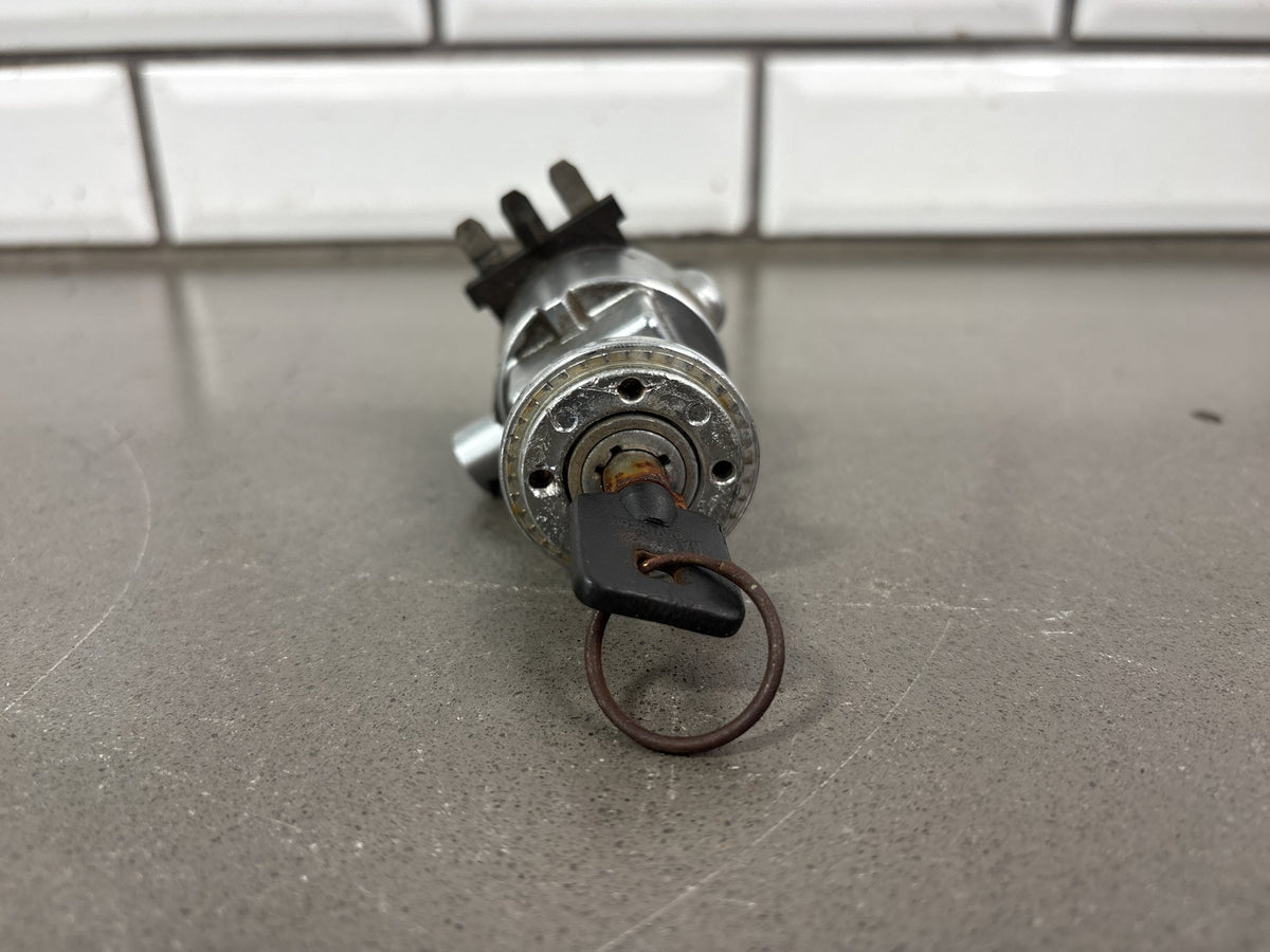 2006 Dyna Super Glide FXDI FXDCI FXDBI FXDLI Harley Ignition Switch 71559-06