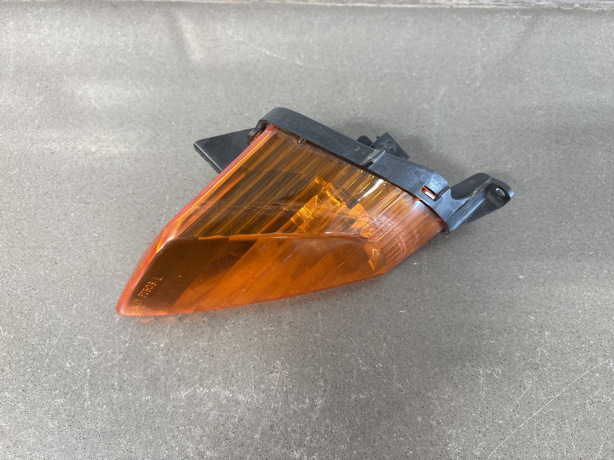 2002-05 Honda VFR800 Interceptor Front Turn Signal Pair Amber OEM 33410-MCW-A01