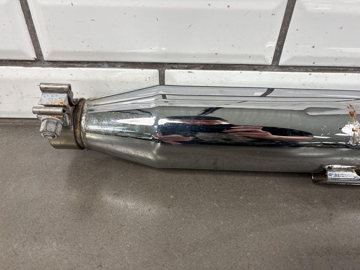 2006 Harley-Davidson FXDI Dyna Right Muffler Exhaust Pipe OEM