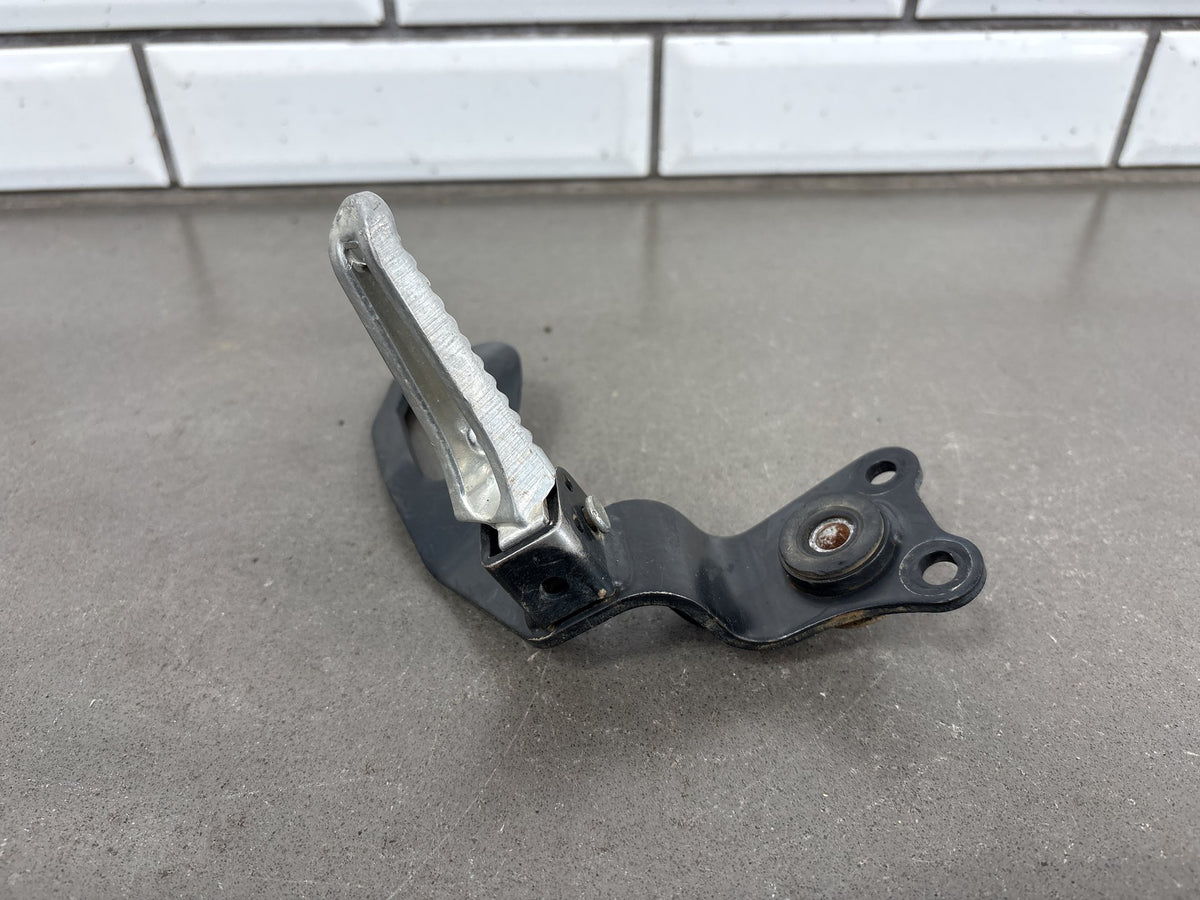 2000-2024 Suzuki DRZ400S DRZ400SM Passenger Foot Pegs with Brackets Pair OEM