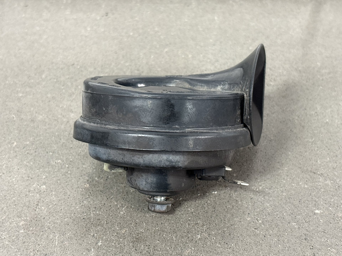 01-05 Harley Heritage Softail FLSTC 99-06 Road King 10-13 Dyna Horn 69060-90F