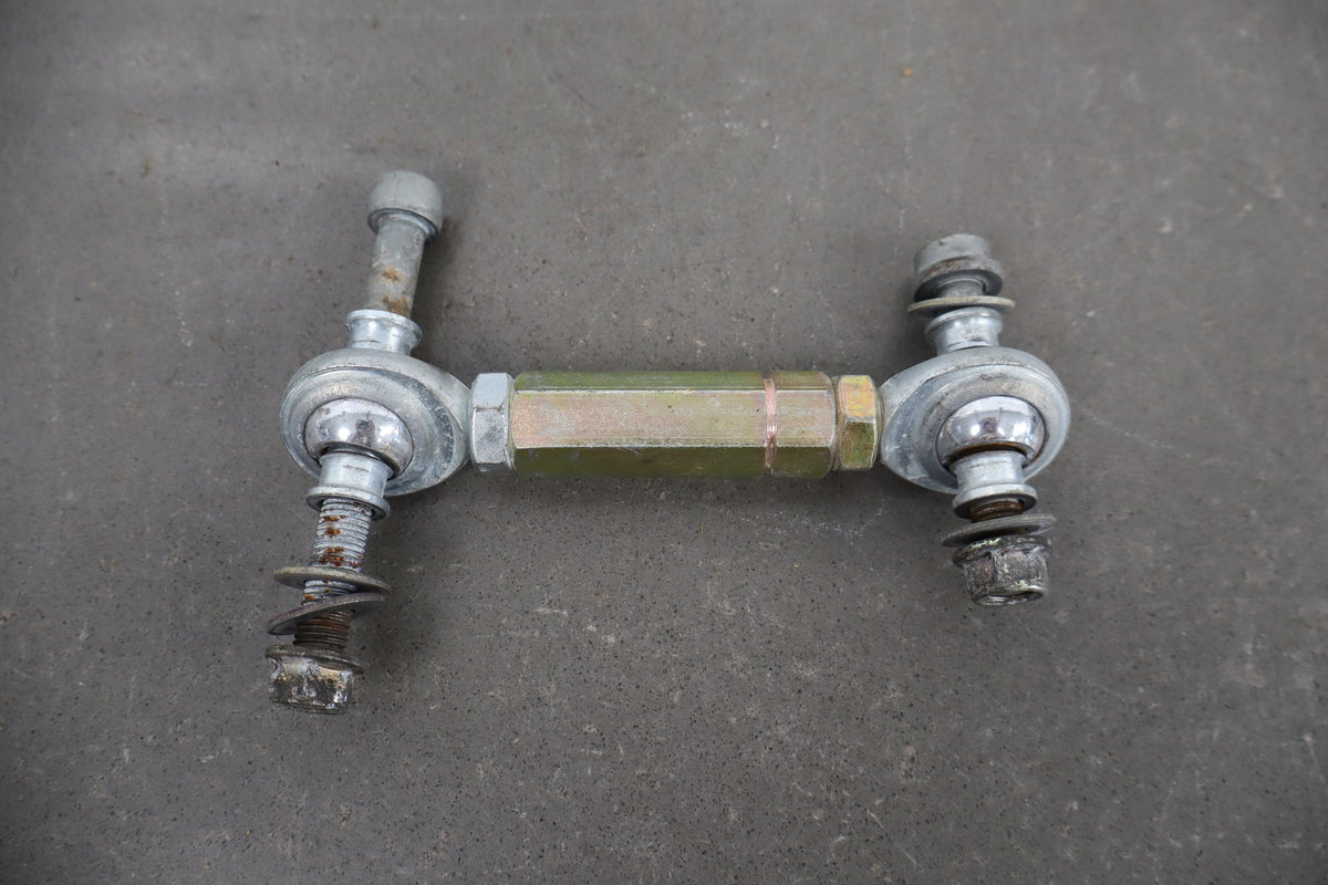1999-2004 Triumph Sprint Rear Shock Lowering Linkage Aftermarket Sprint 955 OEM
