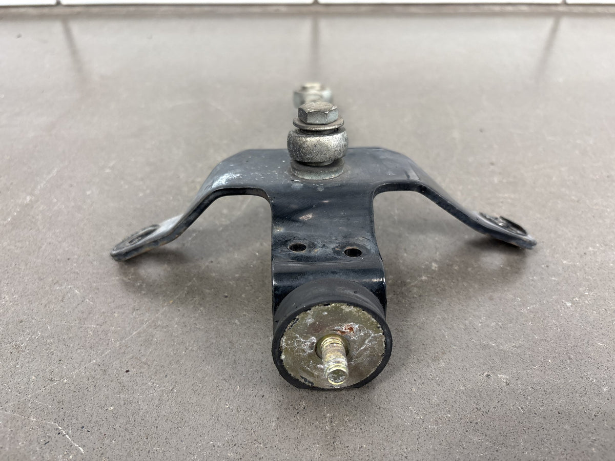 2004-2017 Harley Dyna FXD FXDC Top Engine Stabilizer Mount Link OEM 16258-95C