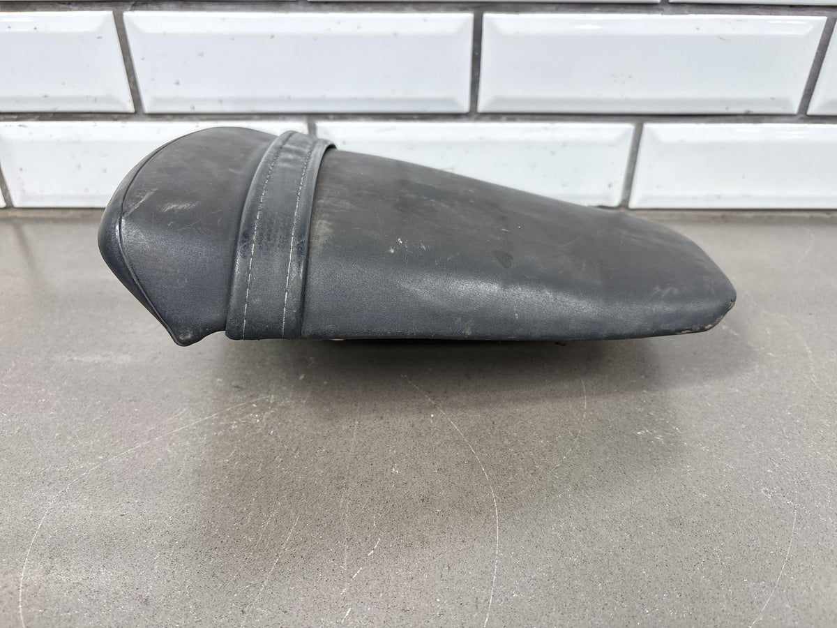 2000 Yamaha YZF-R6 Rear Passenger Seat Pillion OEM
