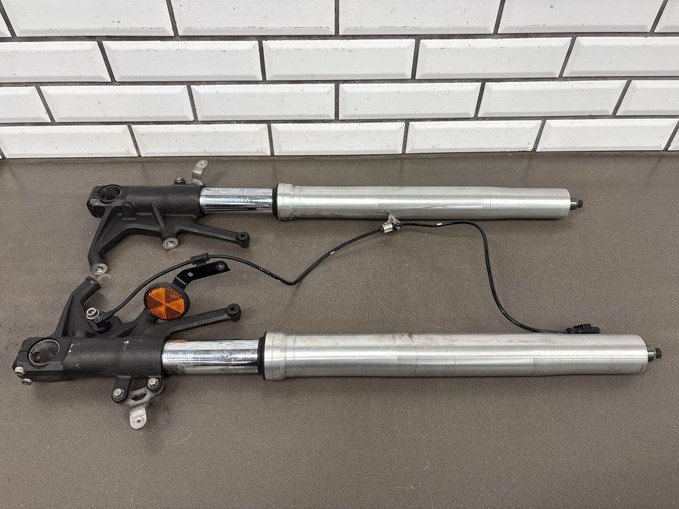 2010-2014 Kawasaki Concours 14 ZG1400 Front Fork Set Left Right 44071-5106/5107