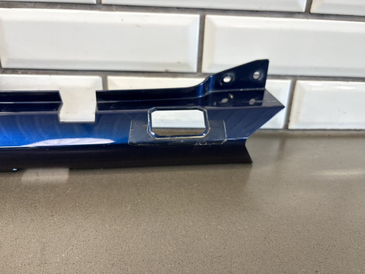 2006-2013 Yamaha FJR1300 Right Tail Side Cover Blue Cracked OEM 3P6-2472K