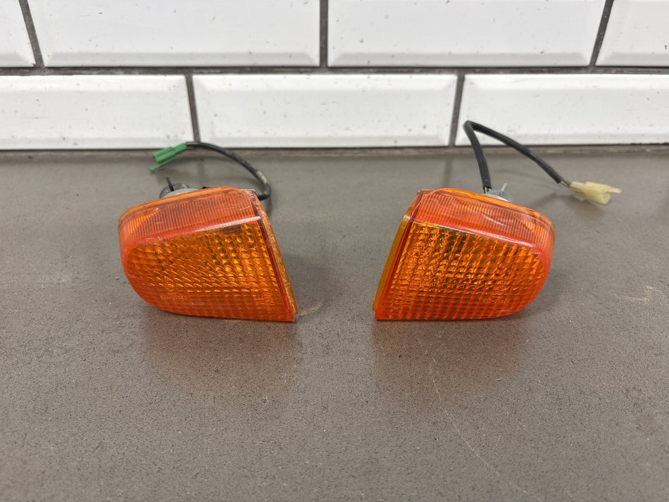 1992 Kawasaki Ninja ZX11 Front Turn Signals Pair Left/Right OEM