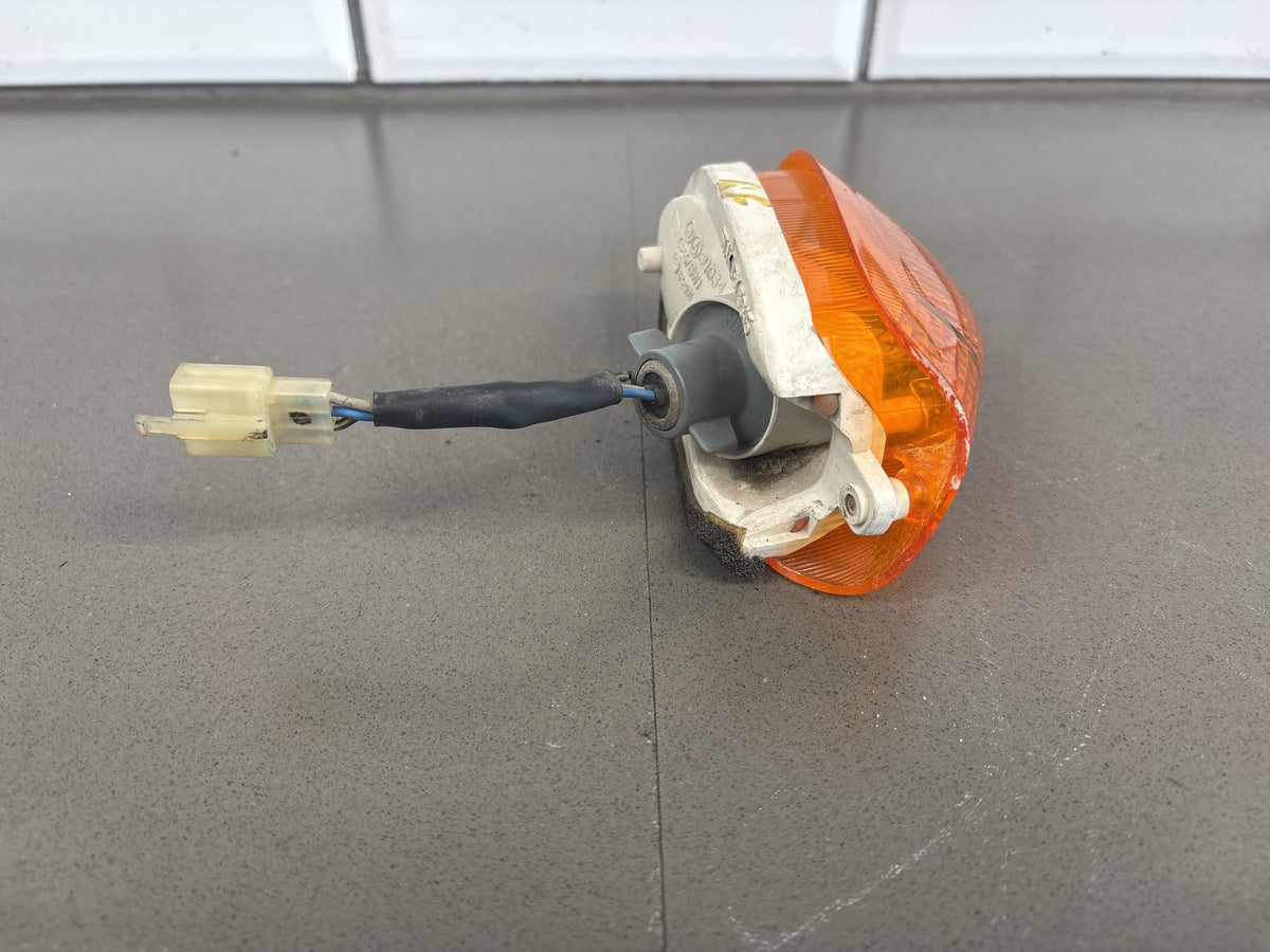 1990-1993 Kawasaki ZX-11 ZX1100C Front Turn Signal Pair LH RH OEM 23040-1208