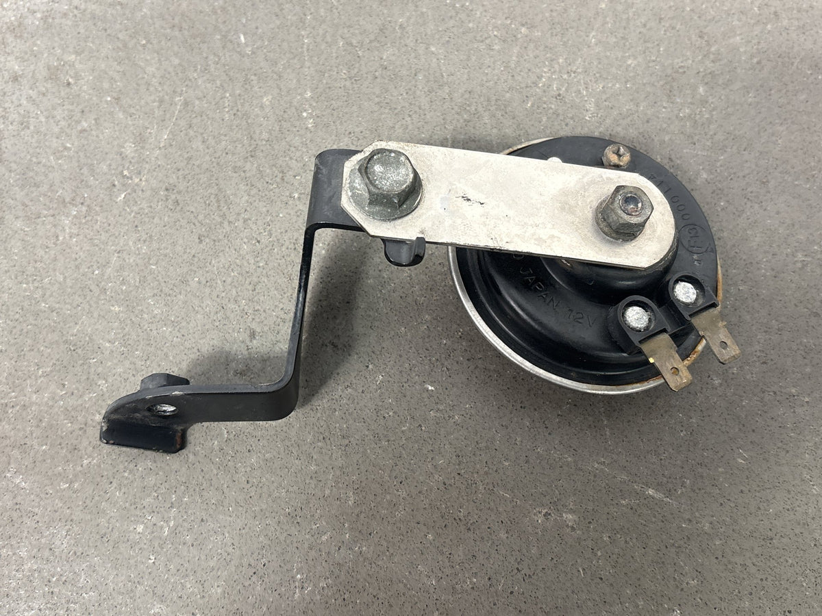 03-09 Suzuki SV650 SV650S Horn OEM 38500-17G00 38500-17G10