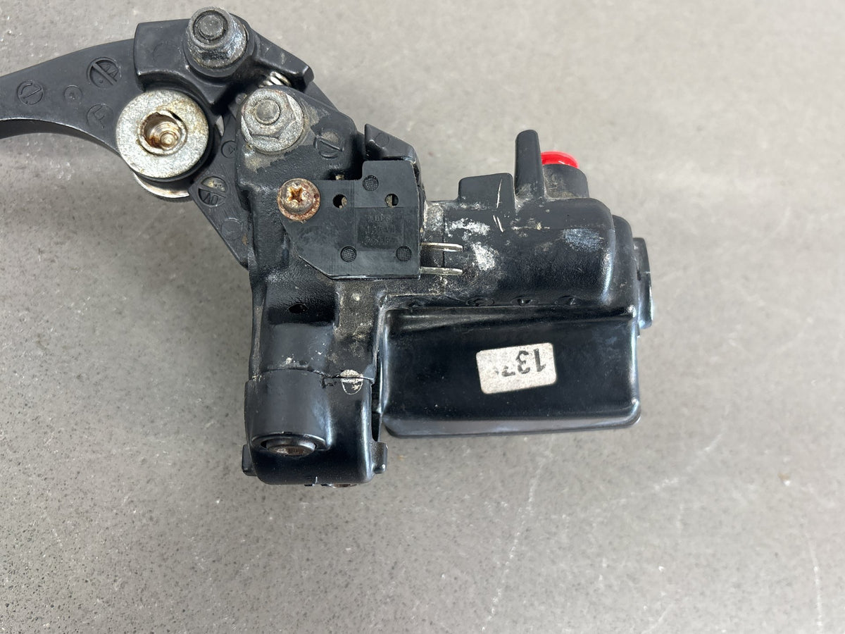 1990-1991 Kawasaki Ninja ZX-11 ZX1100C Front Brake Master Cylinder 43015-1378