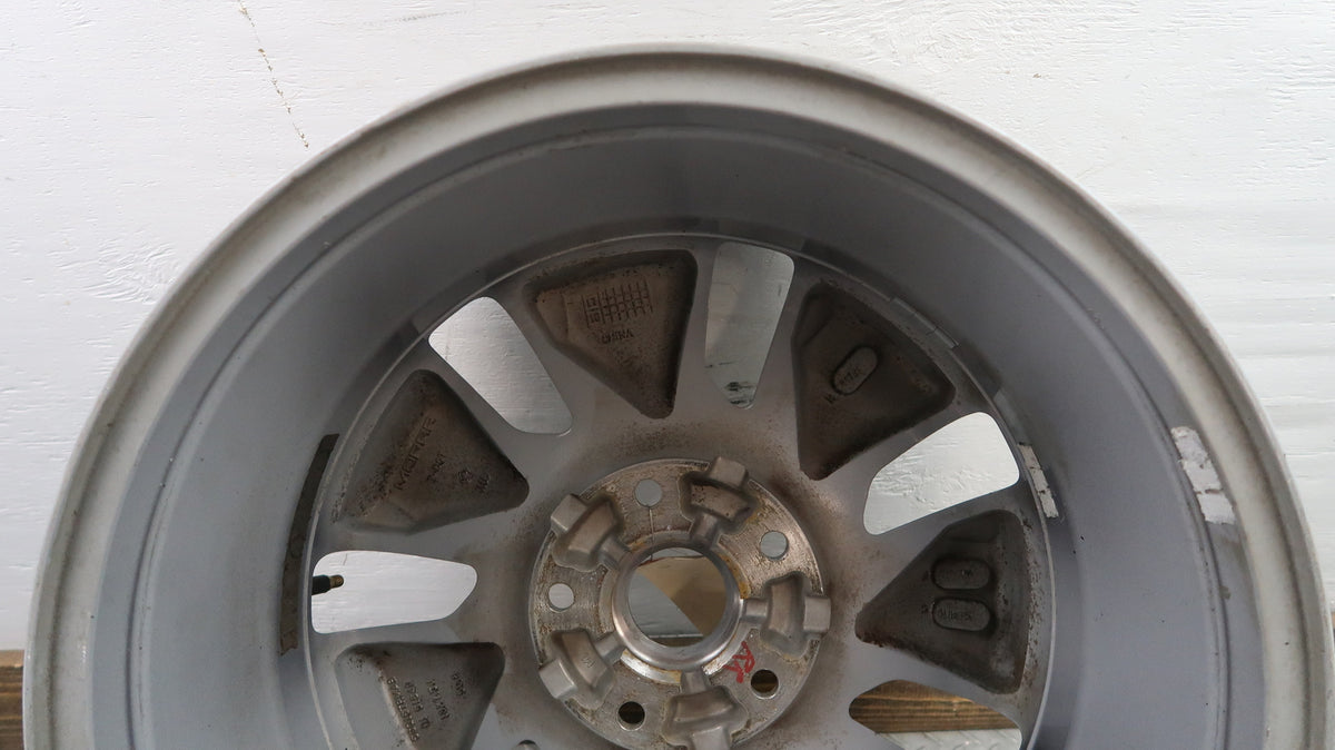 2017-2020 Chrysler Pacifica 18x7.5 OEM Wheel 5SQ16TRMAB Straight
