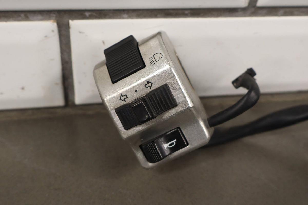 2001-02 Suzuki VL800 Volusia Left Switch OEM 37400-48E30