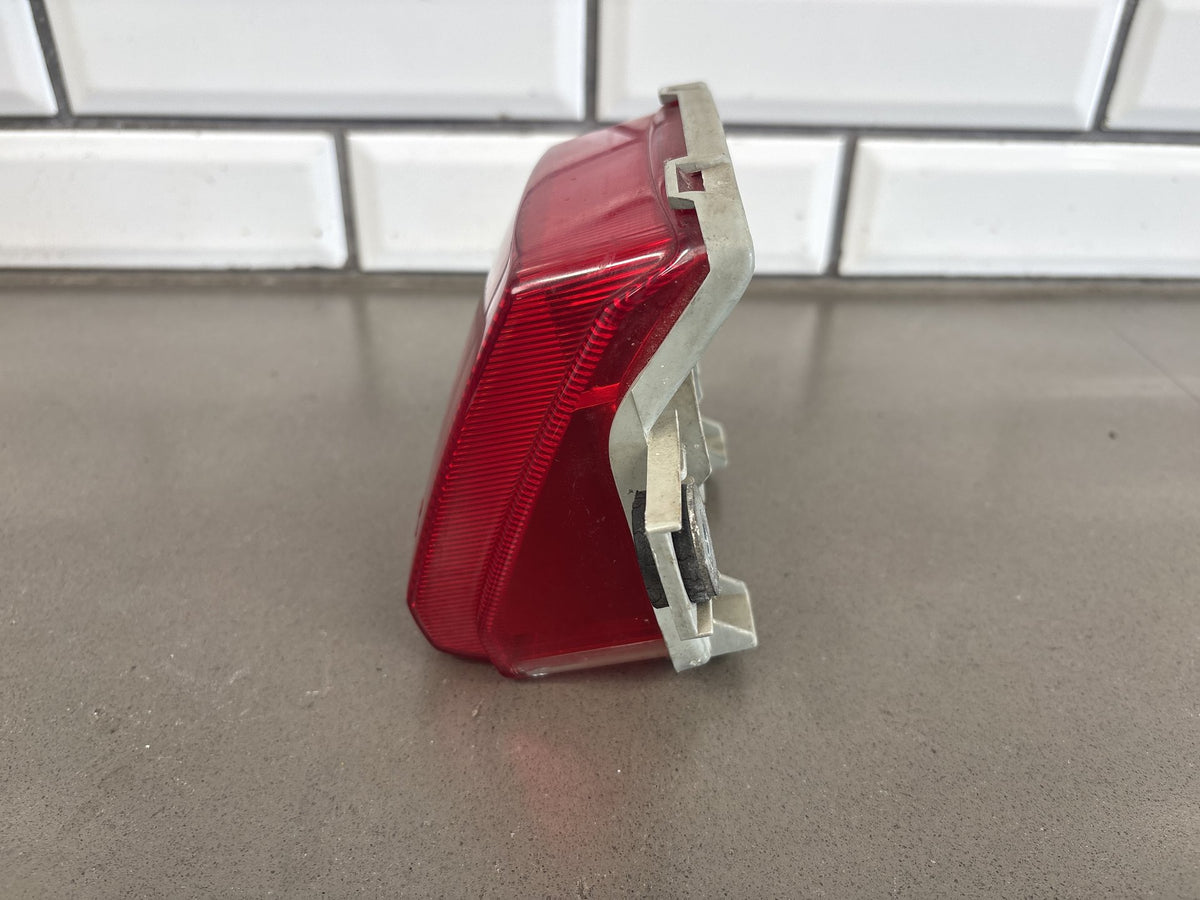 1990-1993 Kawasaki Ninja ZX-11 ZX1100C Tail Light Lamp Assembly OEM 23025-1200