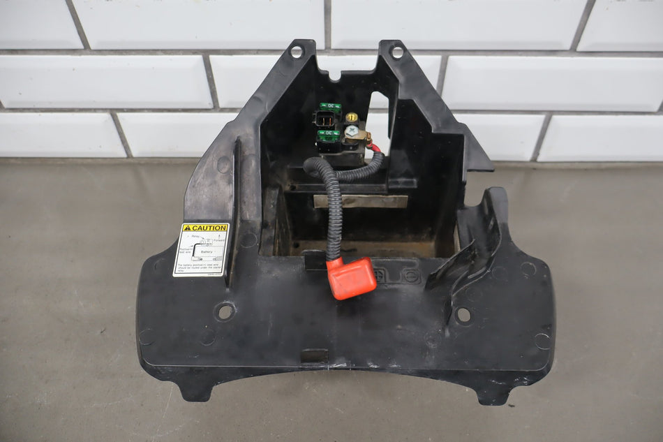 2001-04 Suzuki VL800 Volusia Battery Box Solenoid Horn