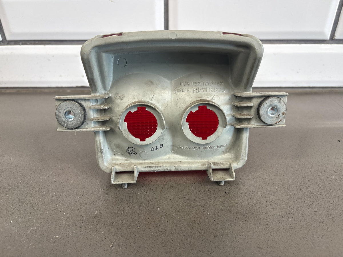 1990-1993 Kawasaki Ninja ZX-11 ZX1100C Tail Light Lamp Assembly OEM 23025-1200