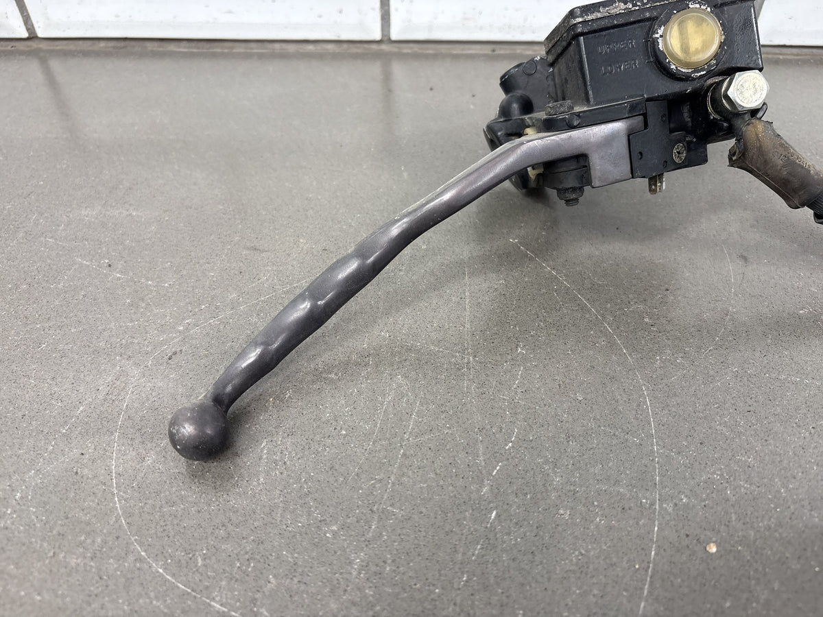 1983 Kawasaki GPZ750 ZX750A Front Brake Master Cylinder with Lines OEM