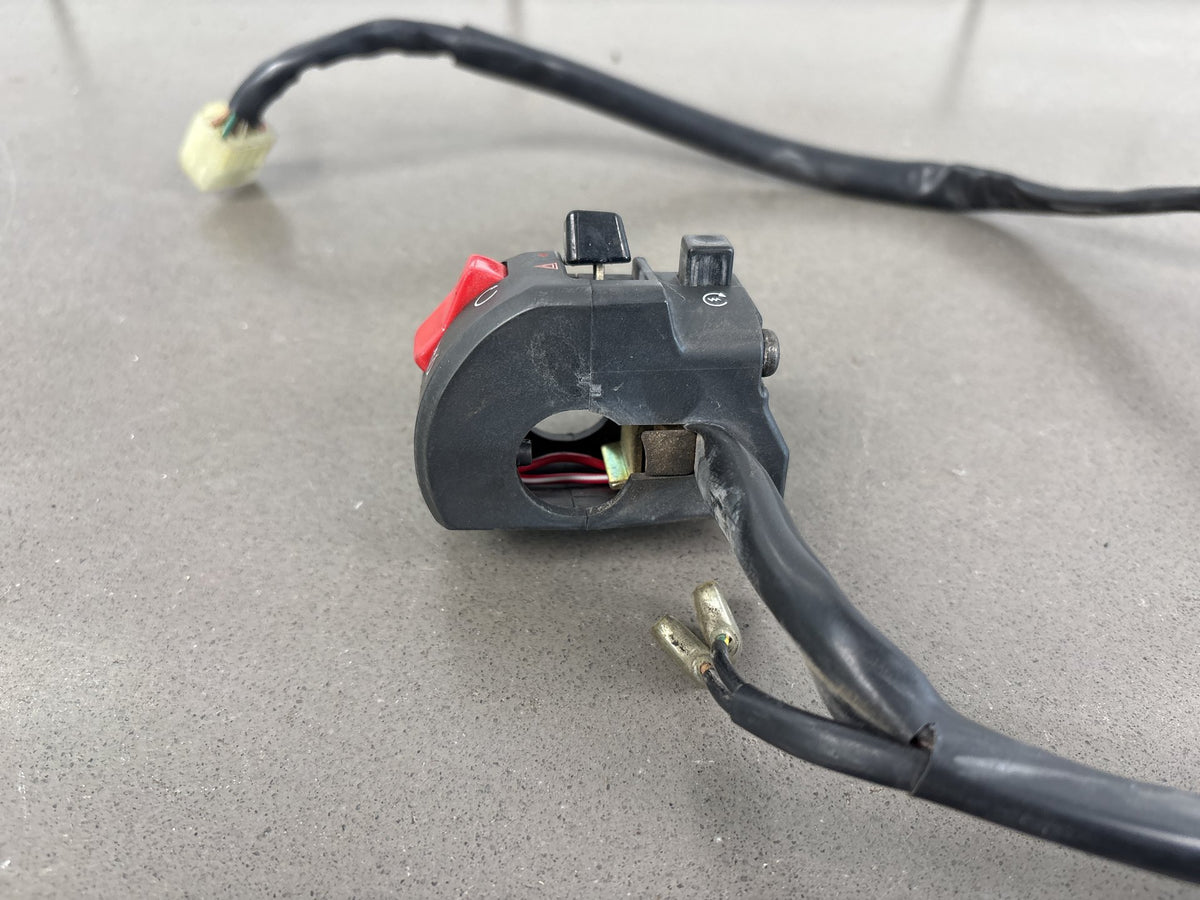 2006 Yamaha FJR1300A Right Handlebar Switch Kill Start Black OEM 3P6-83963-00-00
