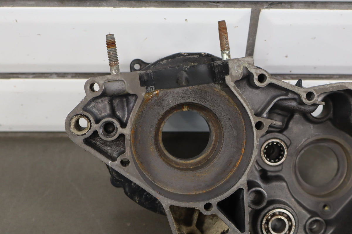 1983-1984 Yamaha YZ125 Right Engine Crankcase OEM 24X-15121-00-00