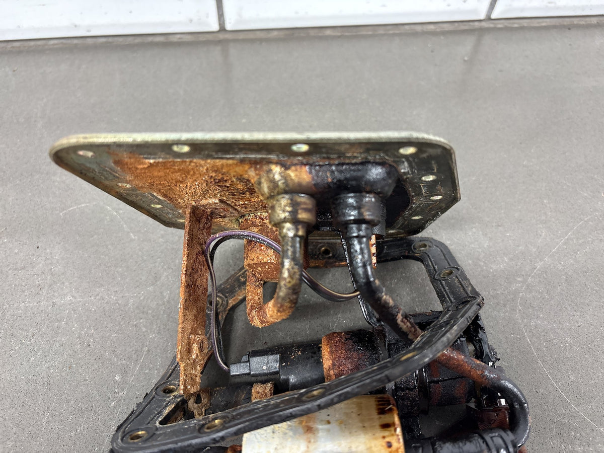 2000 Triumph Tiger 900 T709 Fuel Pump OEM
