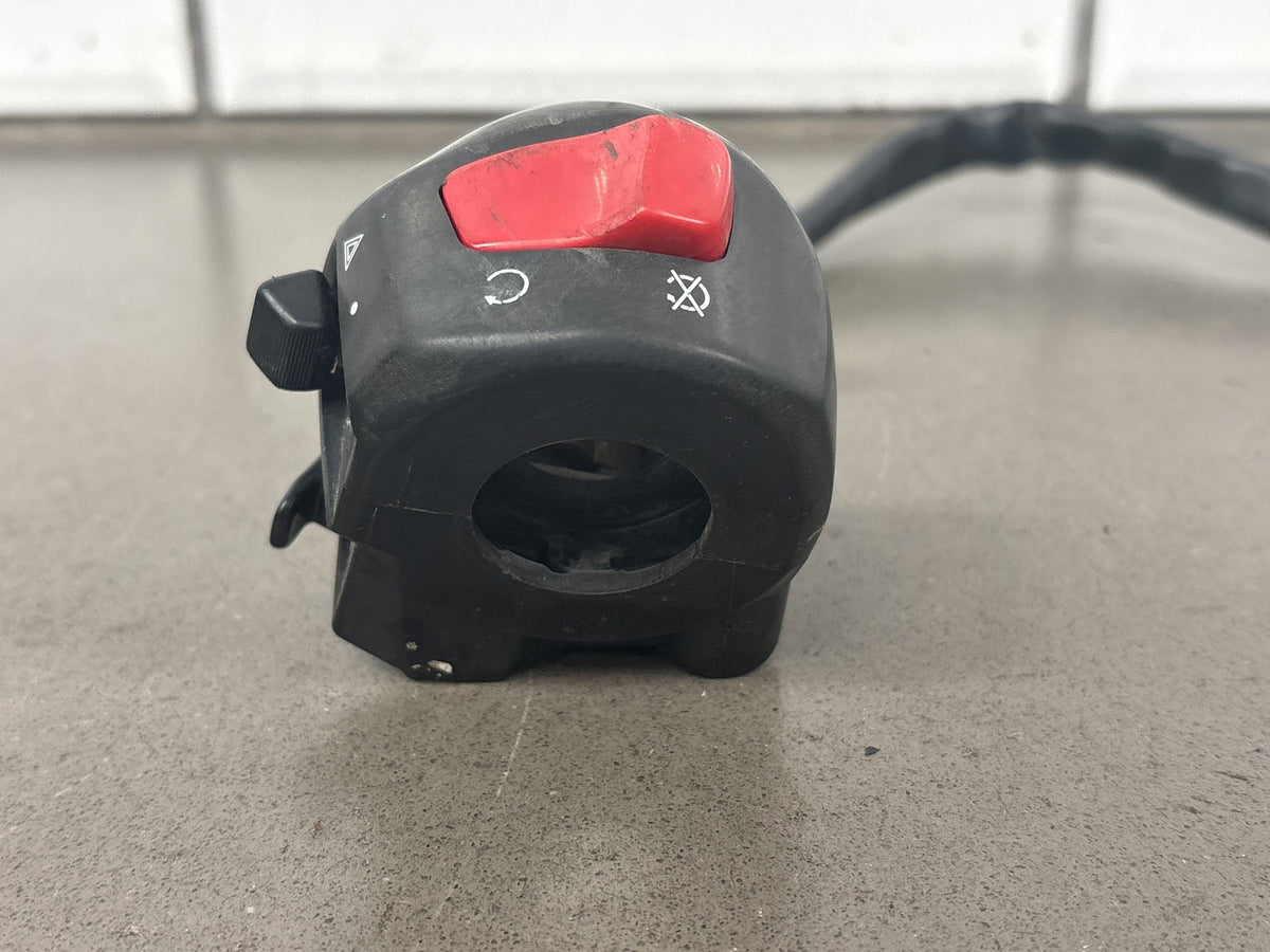 03-09 Suzuki SV650 Right Handlebar Switch Housing OEM 37200-17G10 37200-17G50