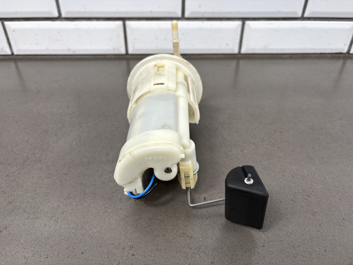 2006-2007 Yamaha FJR1300 Fuel Pump Assembly Level Sender OEM 5JW-13907-21-00