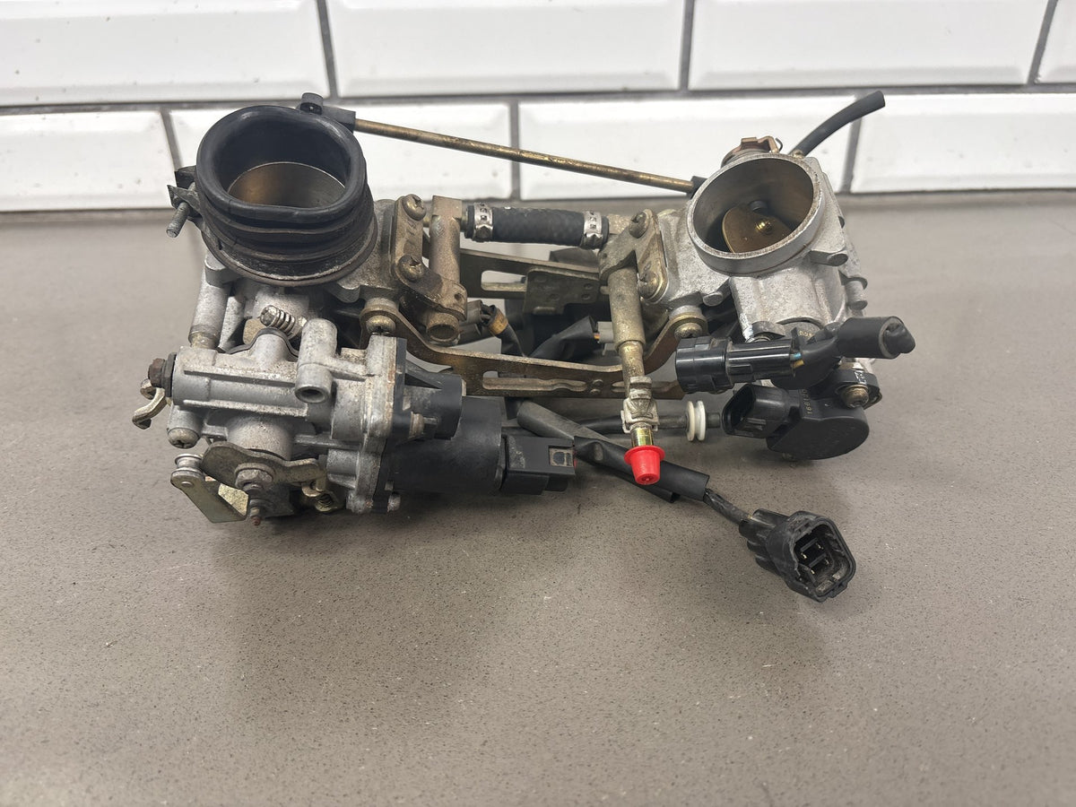 03-09 Suzuki SV650 SV650S Throttle Bodies OEM 13405-17G20 17G30