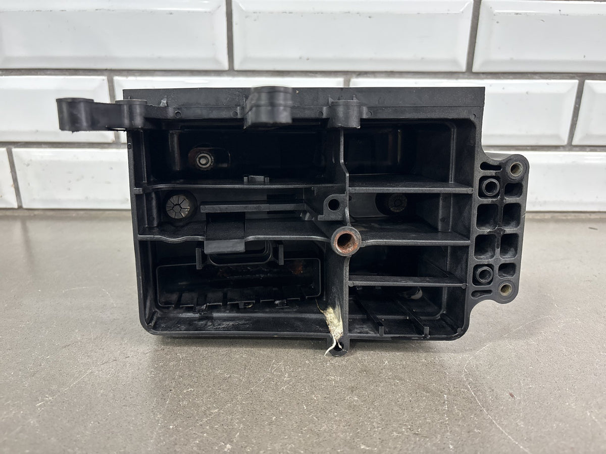 2006 Dyna Super Glide Street Bob Wide Glide Harley Electrical Caddy 70367-04A
