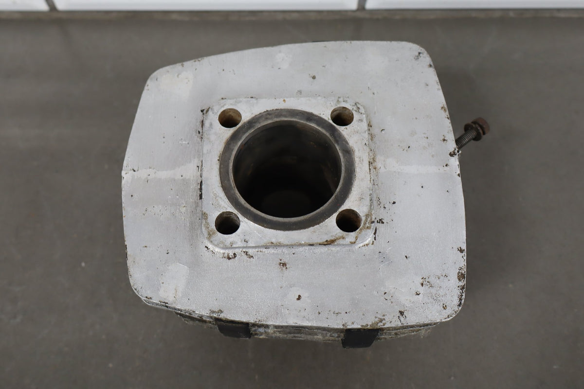 1973-1977 Suzuki RV125 Engine Motor Cylinder Head OEM 11210-27301