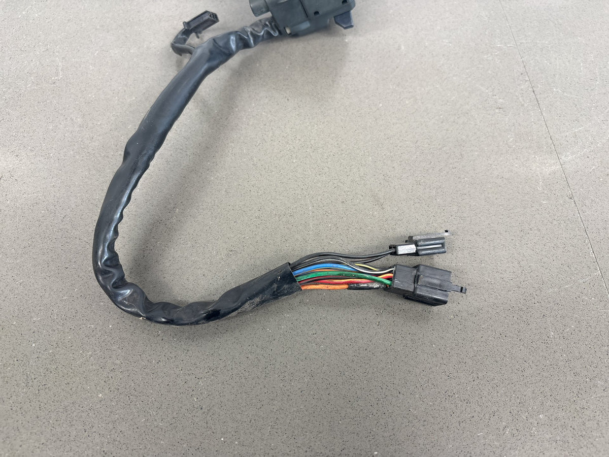 1990-1993 Kawasaki Ninja ZX-11 ZX1100C Left Handlebar Switch Housing 46091-1533