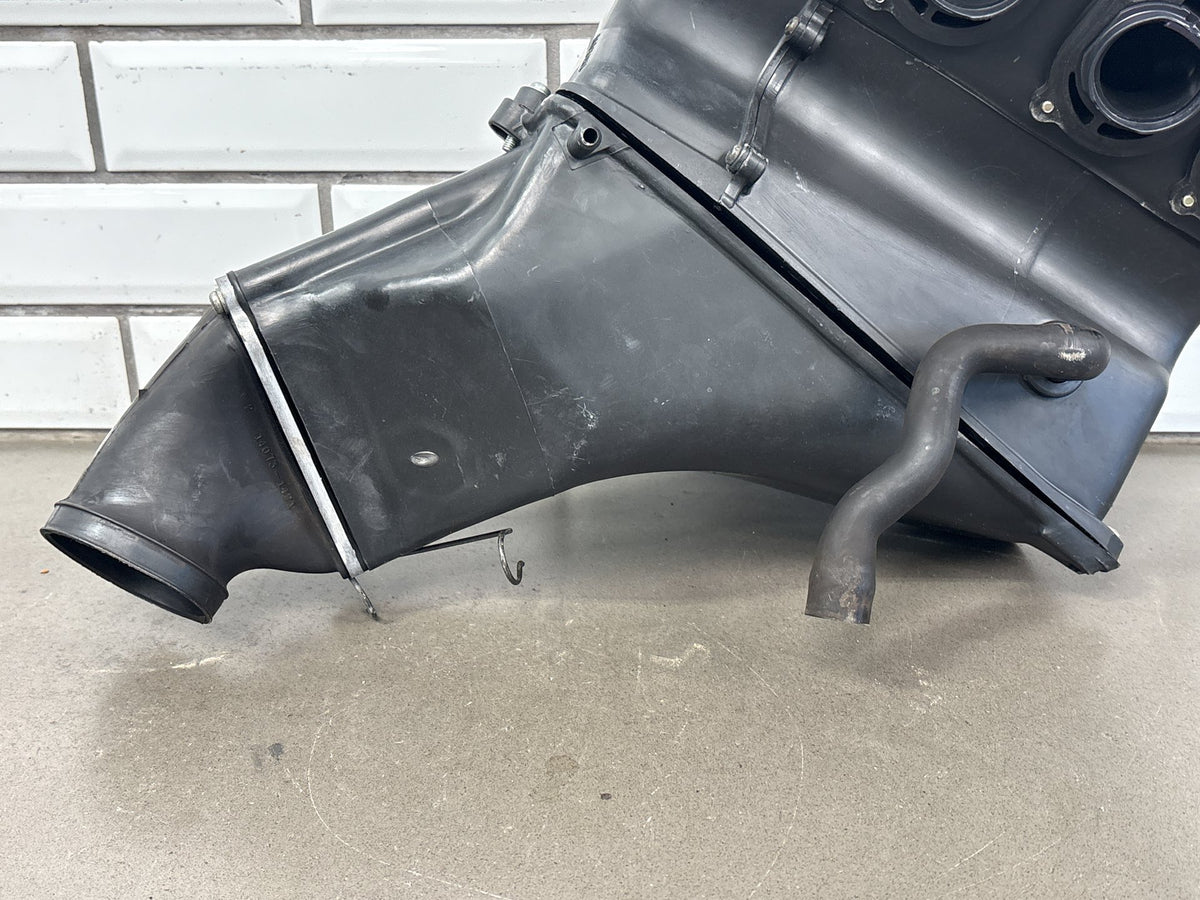 1990-1993 Kawasaki Ninja ZX-11 ZX1100C Airbox Air Filter Housing OEM