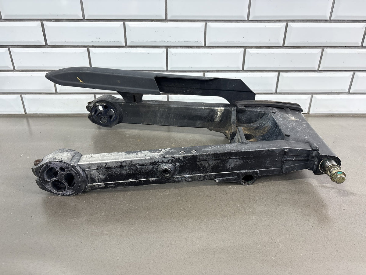 2000 Triumph Tiger 900 T709 Swingarm OEM T2050024