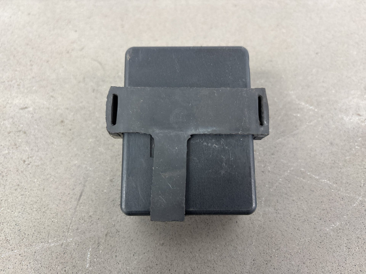 2000 Honda Super Hawk 1000 VTR1000F CDI Igniter Units MBBA A 003A And CI689 OEM