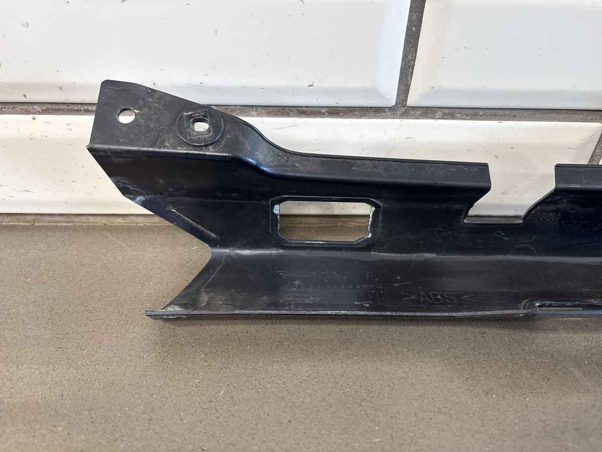 2006-2013 Yamaha FJR1300 Right Tail Side Cover Blue Cracked OEM 3P6-2472K