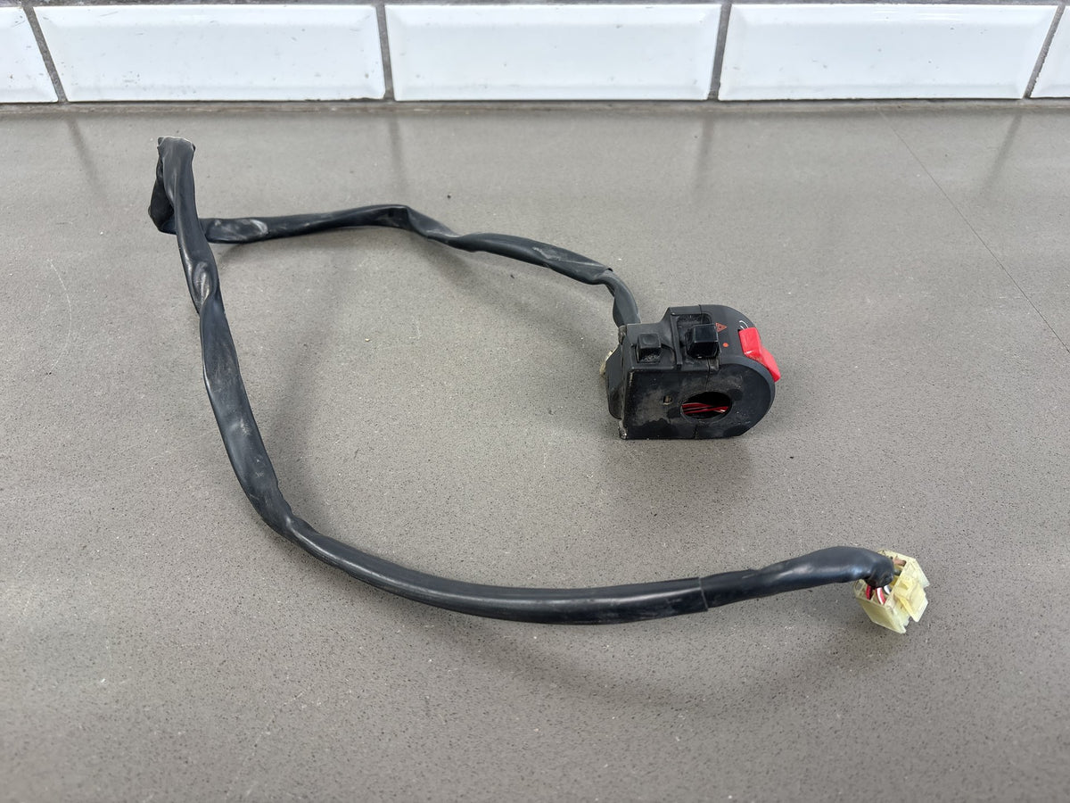 2006 Yamaha FJR1300A Right Handlebar Switch Kill Start Black OEM 3P6-83963-00-00