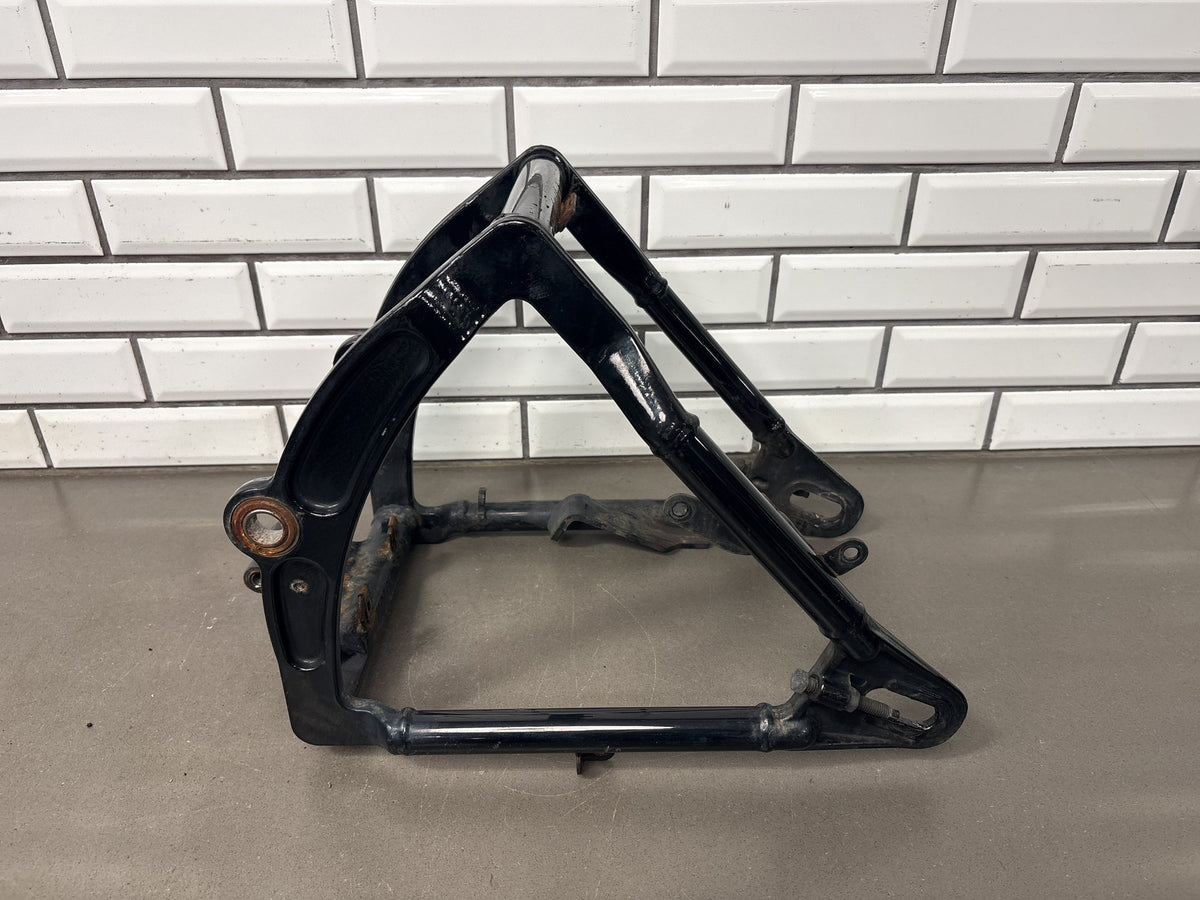 00-06 Harley Heritage Softail Classic FLSTC FLSTCI Rear Swingarm OEM 47573-00A