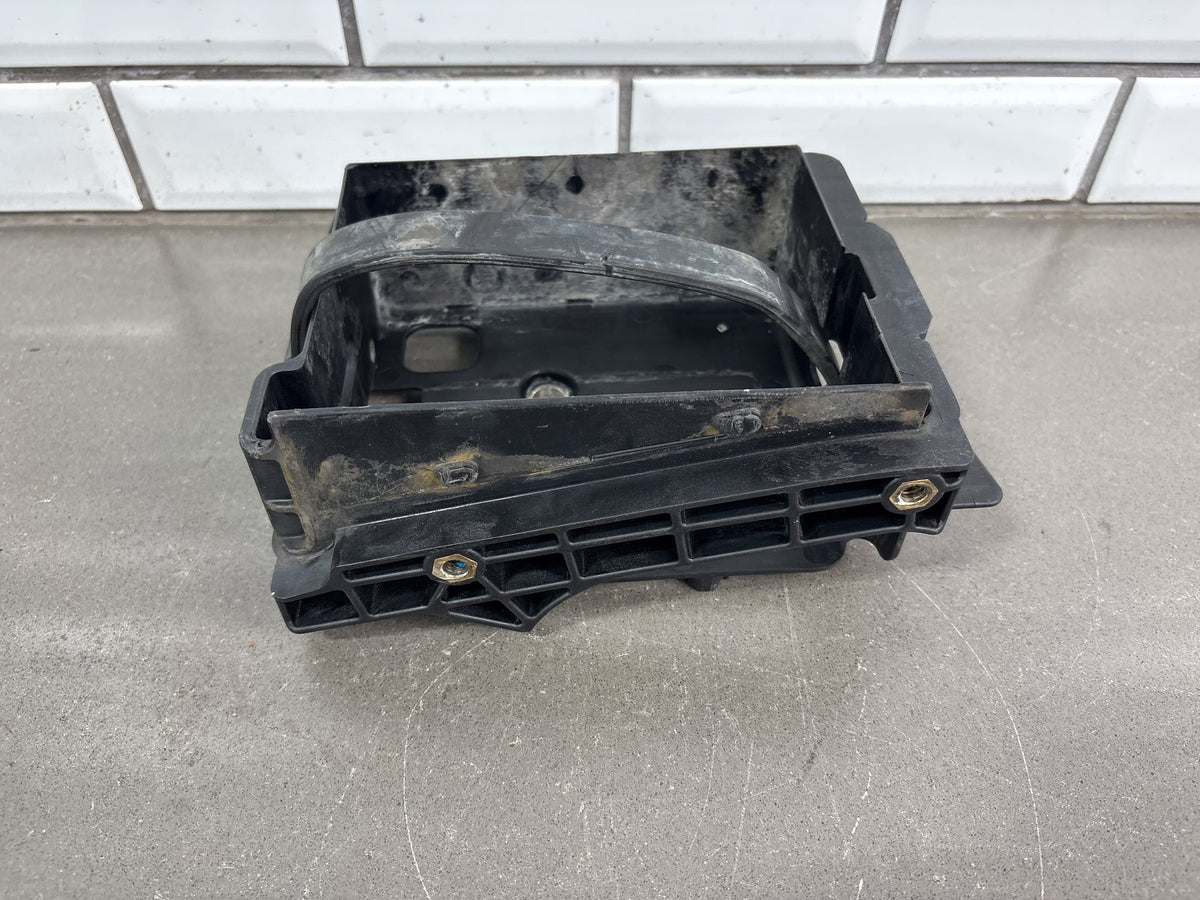 06-08 Dyna Super Glide Street Bob Low Rider Harley Battery Tray Box 70379-06
