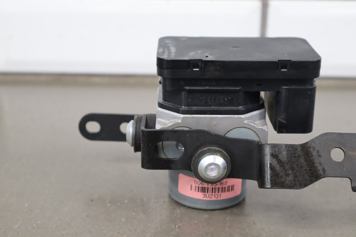 2018-2025 Kawasaki Ninja 400 ABS Pump 16082-0785
