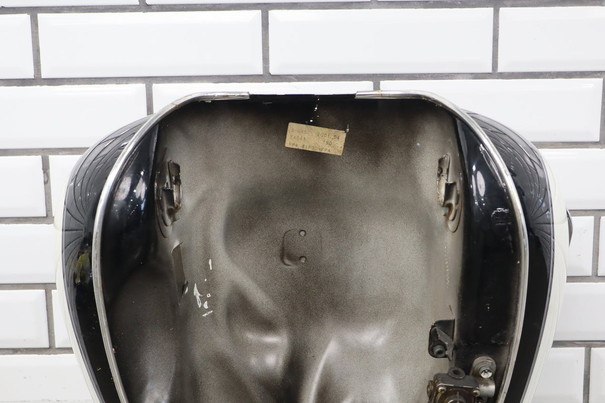 2001 Suzuki VL800 Volusia Fuel Tank Black White FP4
