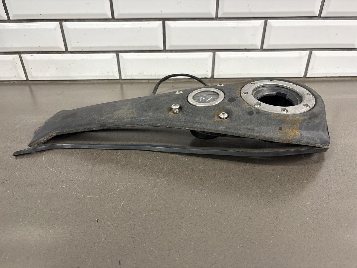 2006 Dyna Super Glide FXDI Harley Tank Dash Console 61692-04