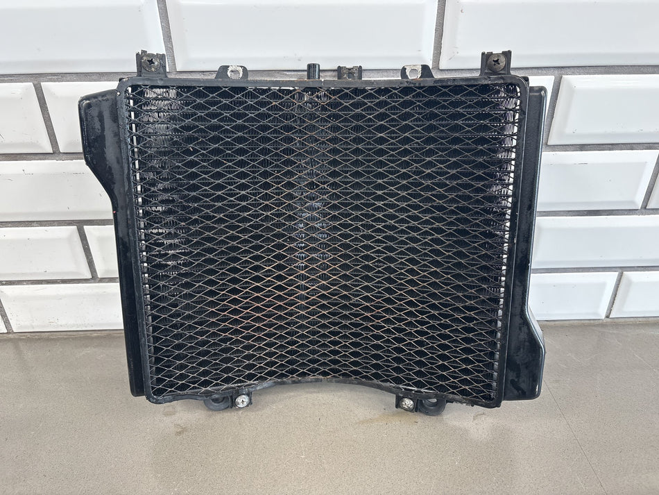 1990-1993 Kawasaki Ninja ZX-11 ZX1100C Radiator OEM 39060-1094