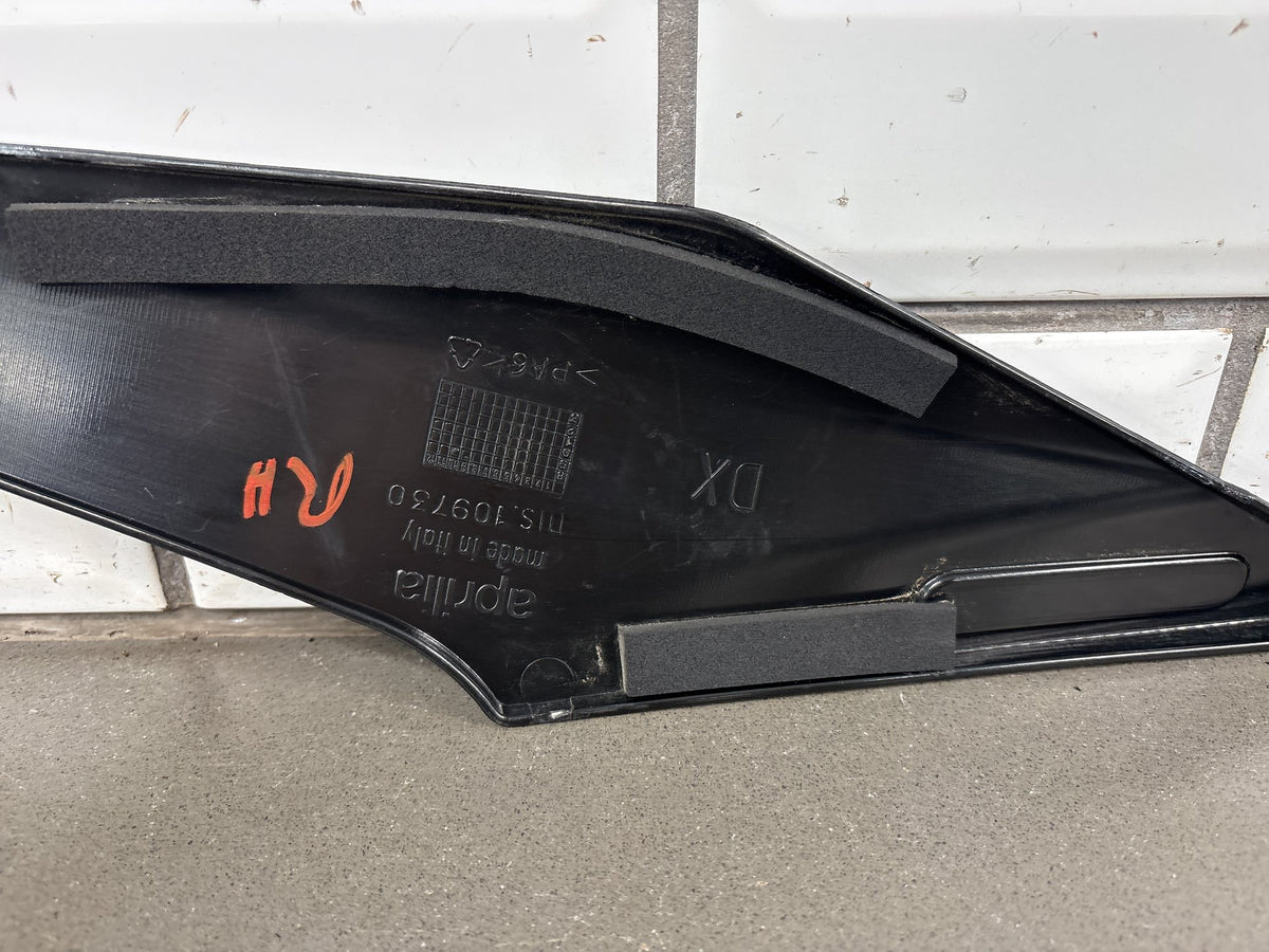2009 Aprilia RSV 1000 R RSV1000R Right Tank Side Fairing Cover Black OEM
