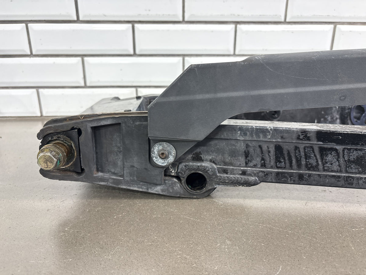 2000 Triumph Tiger 900 T709 Swingarm OEM T2050024