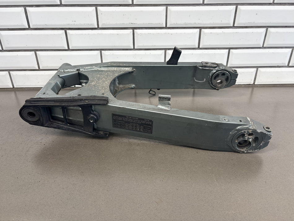 1990-1993 Kawasaki Ninja ZX-11 ZX1100C Swingarm Swing Arm OEM 33001-1351