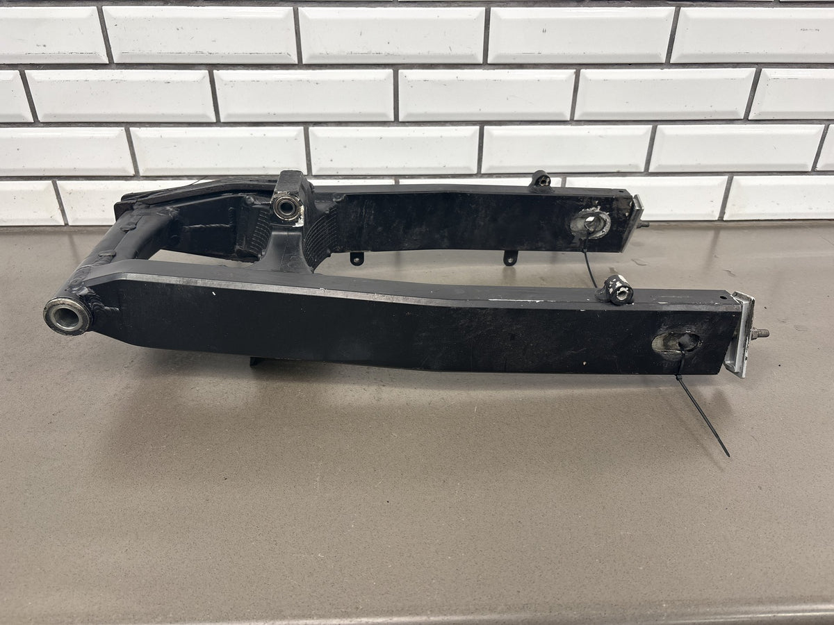 03-09 Suzuki SV650 SV650S Rear Swingarm (Black) OEM 61000-17G40-YAP