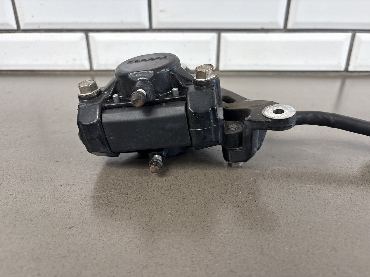 1999-2007 Yamaha YZF600R Rear Brake Caliper w/ Bracket Hose Pads Sumitomo OEM