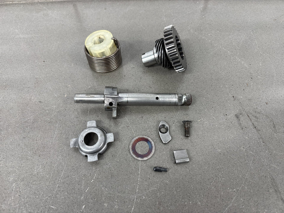 1975 Suzuki RV125 Kickstart Gear with Shaft Spring OEM