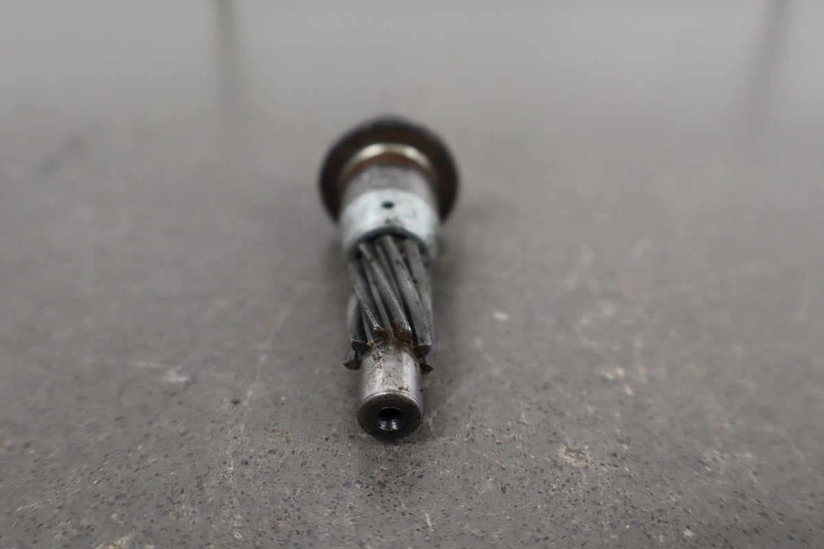 1973-1975 Yamaha RD350 Tach Drive Shaft Gear OEM 27-81786-10-00